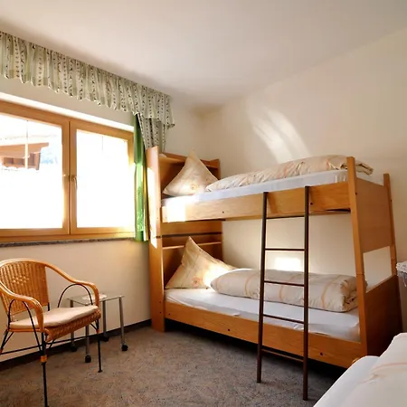 Traube - 3*