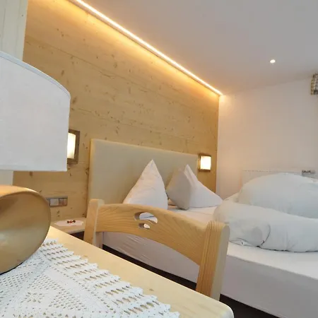 Traube - Hotel Stelvio